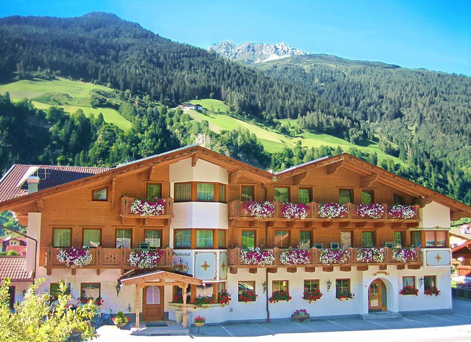 ホテル Stacklerhof ノイシュティフト・イム・シュトゥーバイタール エクステリア 写真